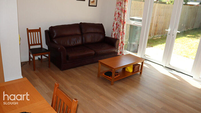 3 Bedroom Terraced House To Rent In Denton Way, Slough, SL3