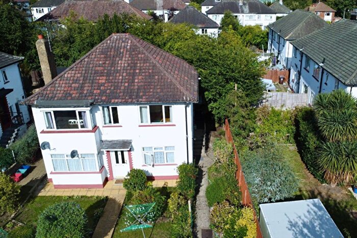 3 Bedroom Maisonette To Rent In Warkworth Gardens, Isleworth-Brentford, TW7