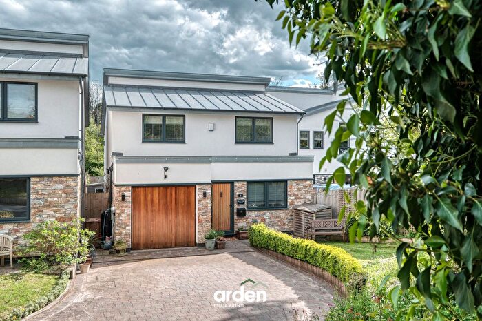 4 Bedroom Detached House For Sale In Lark Hill Road, Worcester, WR5