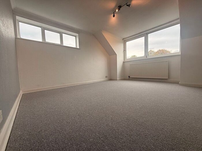 2 Bedroom Flat To Rent In Eridge Road, Crowborough, TN6