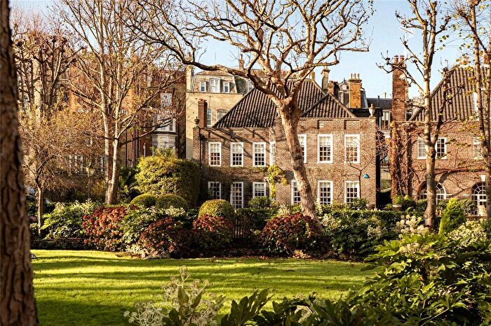 6 Bedroom Detached House To Rent In Hyde Park Gate, South Kensington, SW7