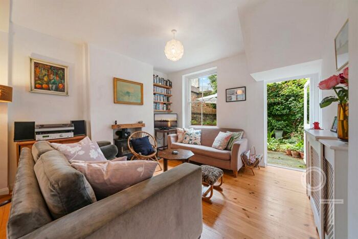 3 Bedroom Terraced House For Sale In Herbert Street, Chalk Farm, NW5