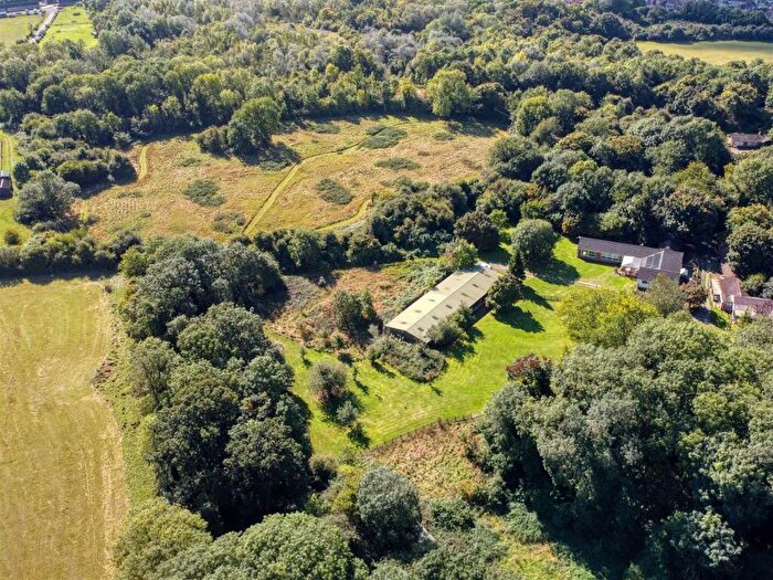 4 Bedroom Smallholding For Sale In The Covert, Aston Lane, Chellaston, DE73