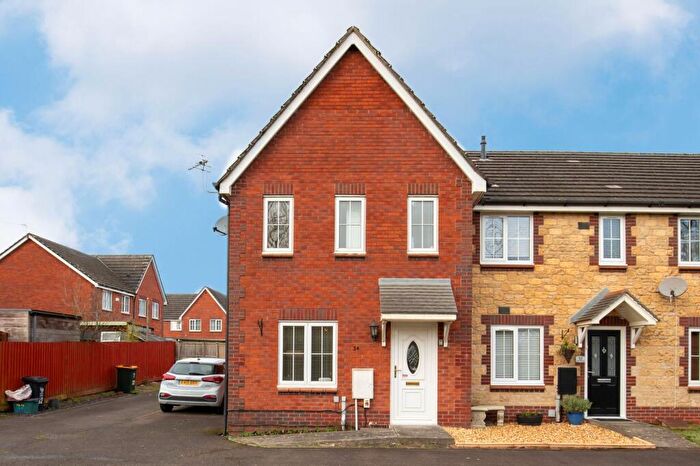3 Bedroom End Of Terrace House For Sale In White Avenue, Newport, NP10
