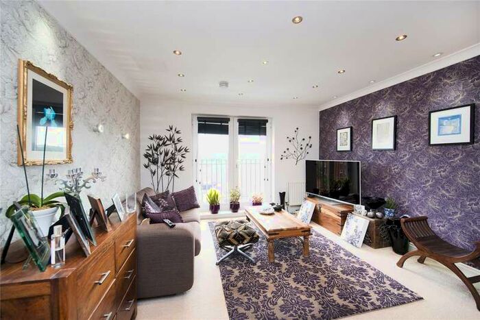 2 Bedroom Property To Rent In Paveley Court, Langstone Way, Mill Hill NW7