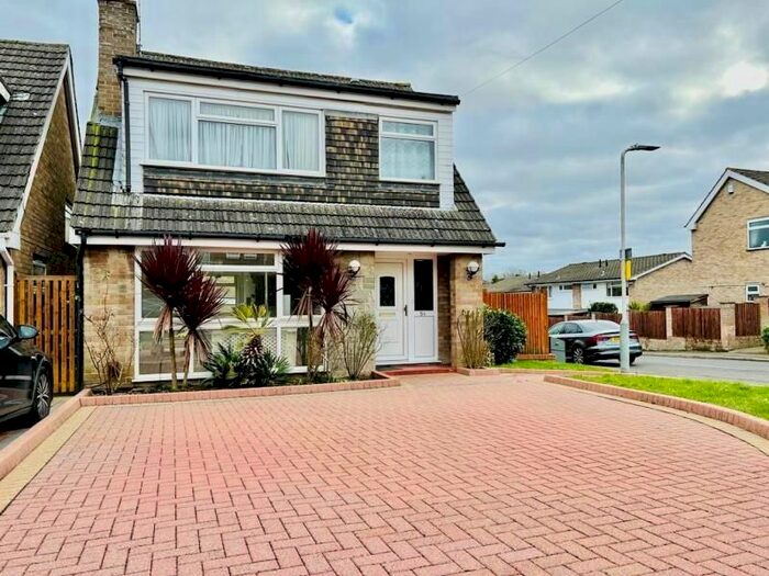 3 Bedroom Detached House To Rent In The Drive, Northwood HA6