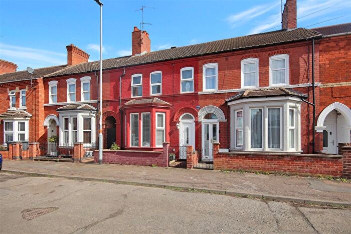 3 Bedroom Terraced House For Sale In Grove Road., Rushden, NN10