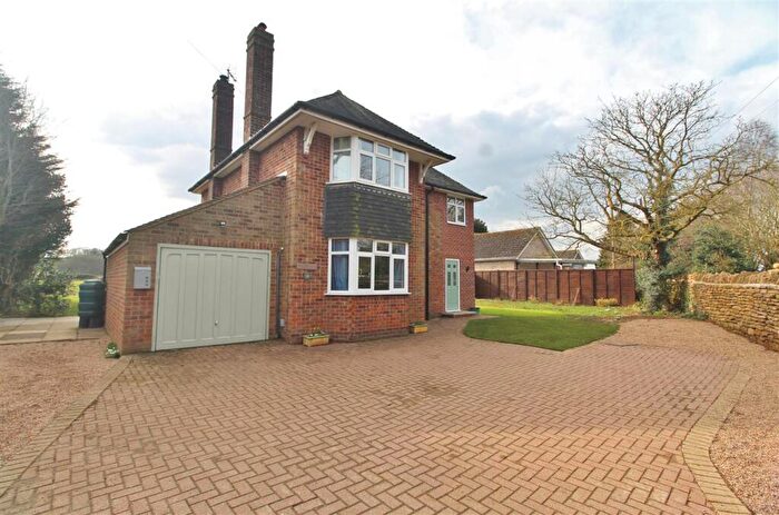 4 Bedroom Detached House For Sale In West End, Harlaxton, Grantham, NG32
