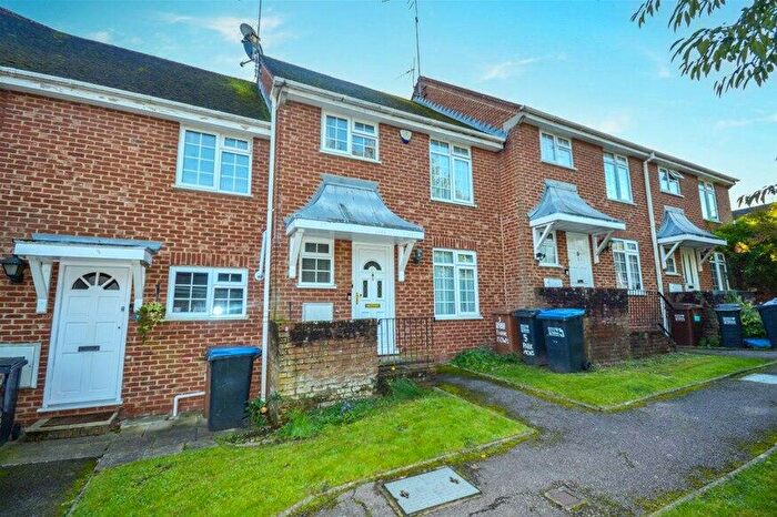 3 Bedroom House To Rent In Old Hertford Road, Old Hatfield, AL9