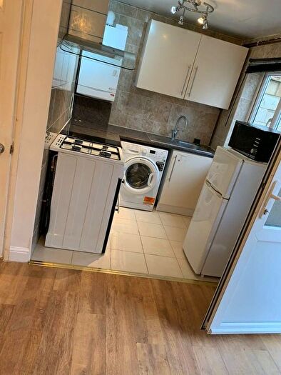 Studio To Rent In Laggan Road, Maidenhead, Berkshire, London, SL6