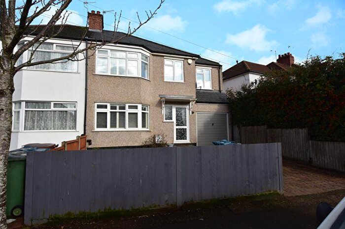 4 Bedroom Semi Detached House For Sale In Canterbury Road, Harrow, HA1