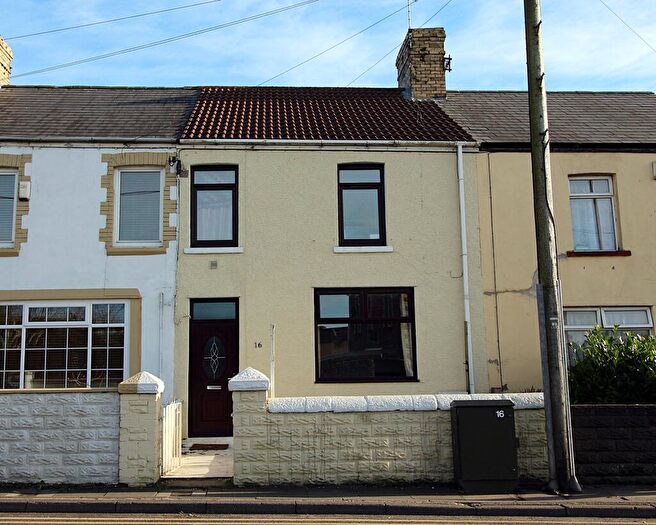 3 Bedroom Terraced House To Rent In Bridgend Road, Llanharan, CF72
