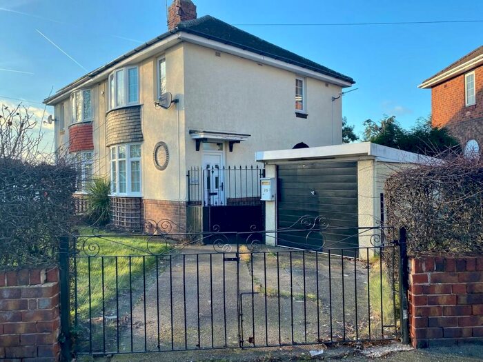 3 Bedroom Semi-Detached House To Rent In Sunfield Avenue, Worksop, S81