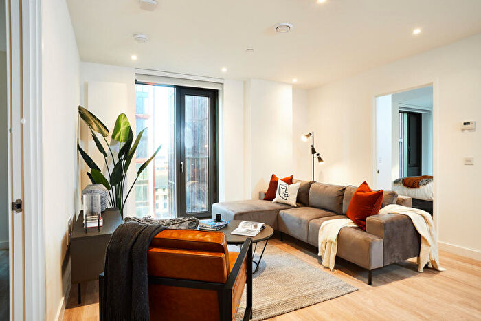 2 Bedroom Apartment For Sale In Nobel Way, Manchester, M1
