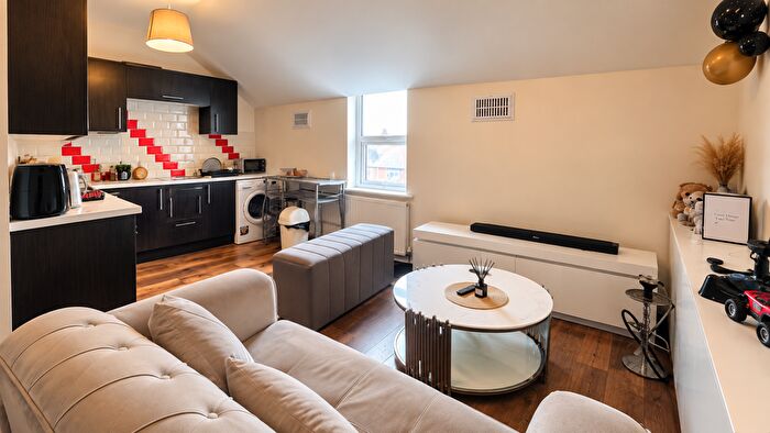 1 Bedroom Flat To Rent In Flat, , Reading, RG30