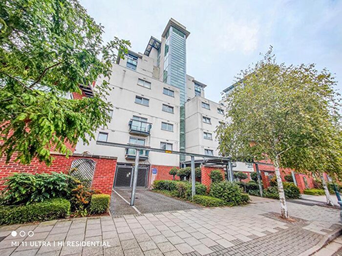 2 Bedroom Apartment To Rent In Granary Mansions, Erebus Drive, West Thamesmead, SE28