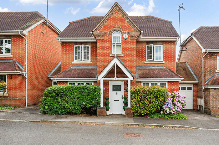 4 Bedroom Detached House For Sale In Southcote Park, Camberley, Surrey, GU15