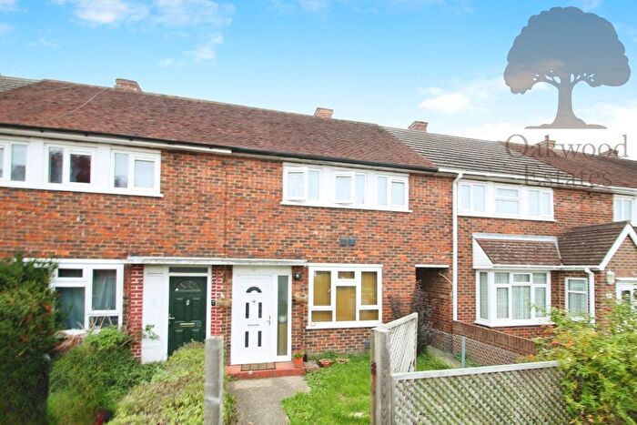 3 Bedroom Terraced House To Rent In Trelawney Avenue, Langley, SL3