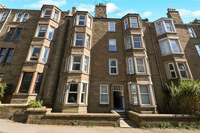 2 Bedroom Flat For Sale In Bellefield Avenue, Dundee, Angus, DD1