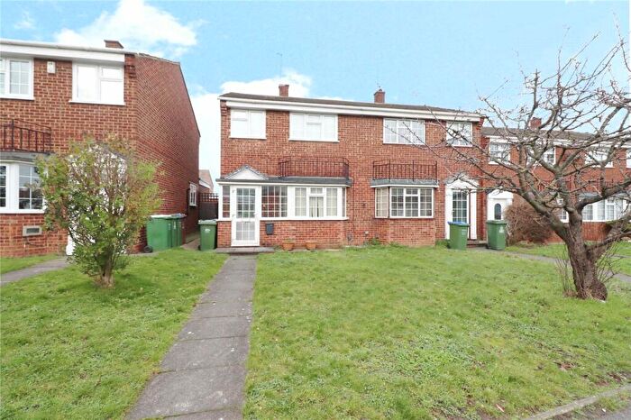 3 Bedroom Semi-Detached House To Rent In Mayplace Road East, Bexleyheath, Kent, DA7