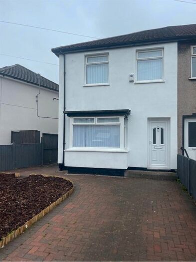 3 Bedroom Semi-Detached House To Rent In Coral Avenue, Huyton, Liverpool, L36