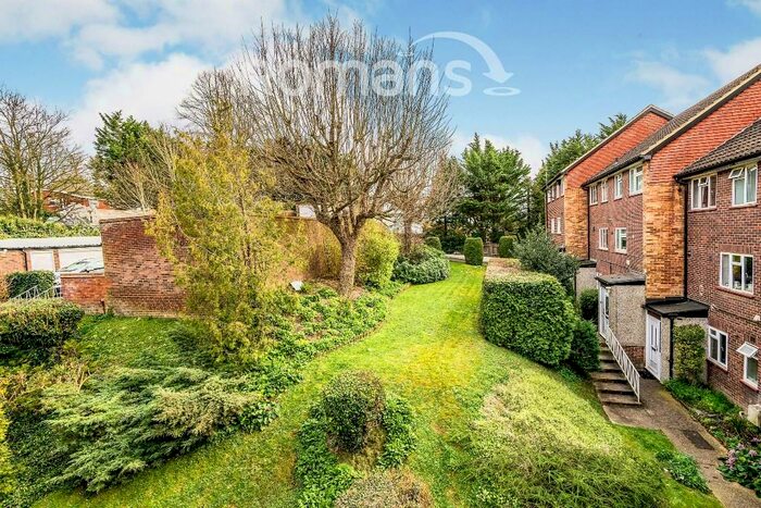 2 Bedroom Maisonette To Rent In Southbourne House, HP13