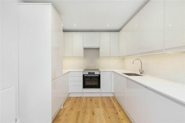 2 Bedroom Flat To Rent In Moxon Street, Marylebone, London, W1U