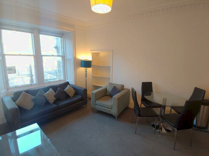 2 Bedroom Flat To Rent In Roseneath Terrace, Marchmont, Edinburgh, EH9