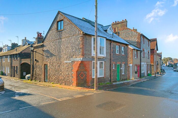 3 Bedroom Semi Detached House For Sale In Priory Street, Lewes, BN7