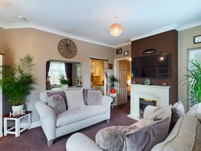 2 Bedroom Bungalow To Rent In Wheatash Road, Addlestone, Surrey, KT15