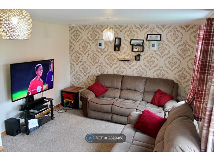 4 Bedroom Semi-Detached House To Rent In Pavior Road, Nottingham, NG5