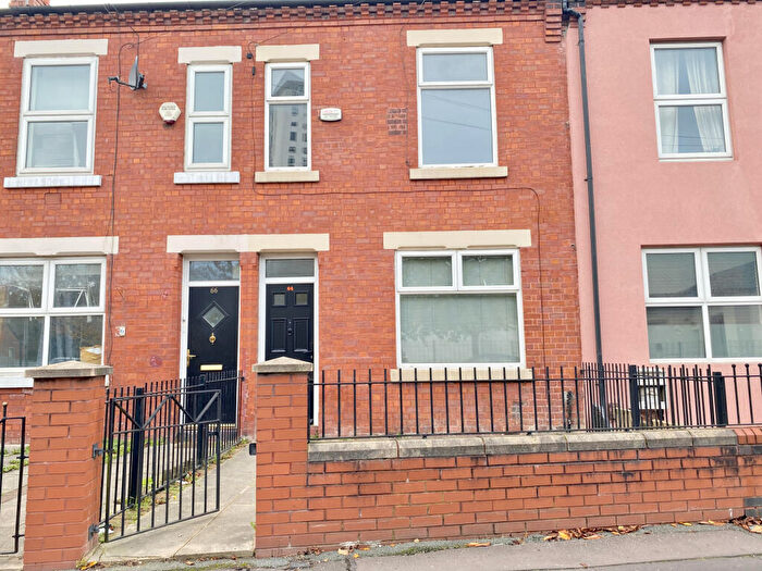 2 Bedroom Terraced House To Rent In Highfield Road, Salford, M6
