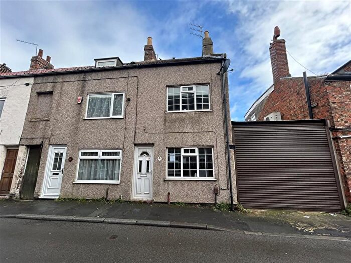 2 Bedroom End Of Terrace House For Sale In Chapel Street, Middlesbrough, TS6