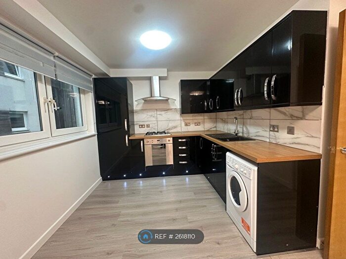 2 Bedroom Flat To Rent In Cambuslang, Glasgow, G72