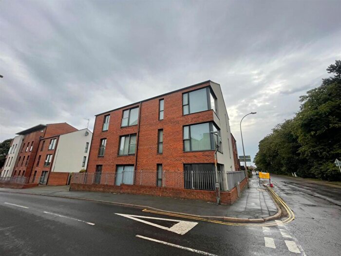 2 Bedroom Apartment To Rent In Old School Court, Eastfield Road, LN11