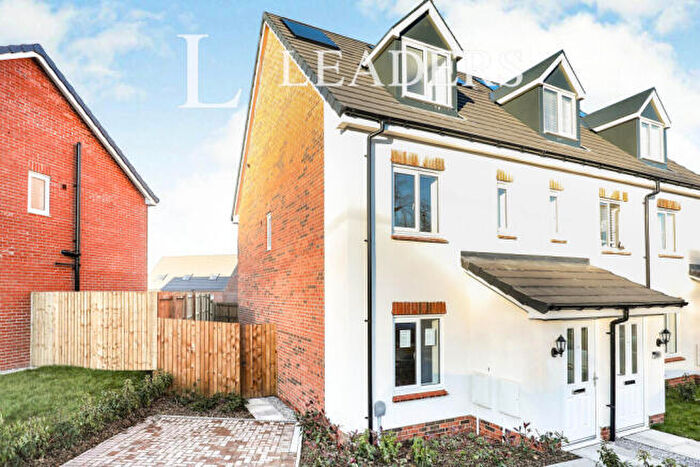 3 Bedroom Terraced House To Rent In Tarragon View, ST5