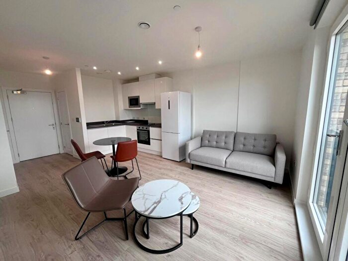 1 Bedroom Apartment To Rent In Griffiths Close, Balsall Heath, Birmingham, B12