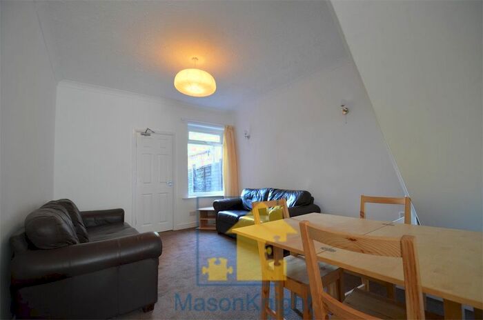 4 Bedroom Terraced House To Rent In Milner Road, Selly Oak, Birmingham, B29