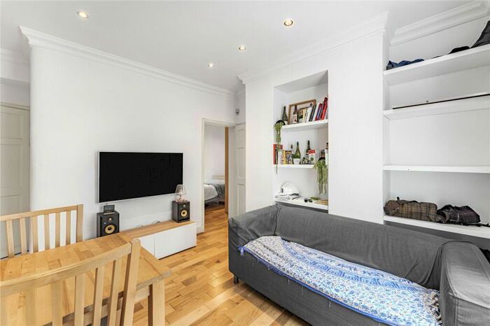 2 Bedroom Apartment To Rent In Luke Street, Shoreditch, London, EC2A