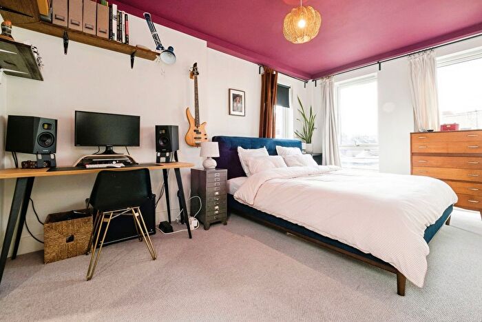 2 Bedroom Flat For Sale In Kempton Mews, East Ham, London, E6