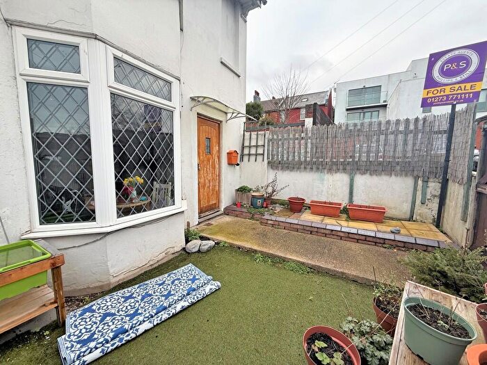 2 Bedroom Terraced House For Sale In Popes Folly, Brighton, BN2
