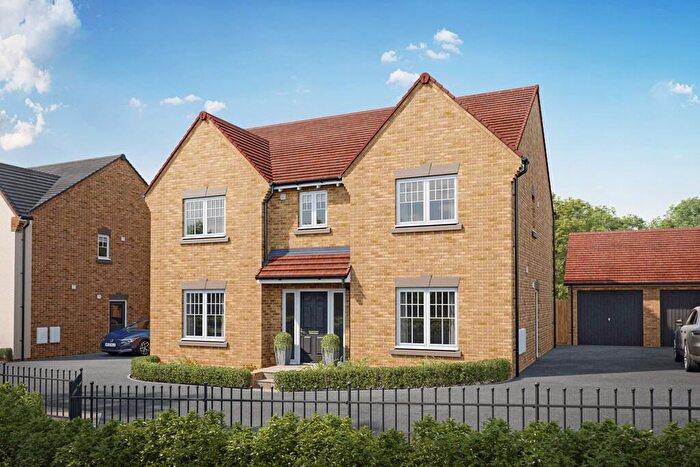 5 Bedroom Detached House For Sale In The Avenue Overstone Northants, NN6