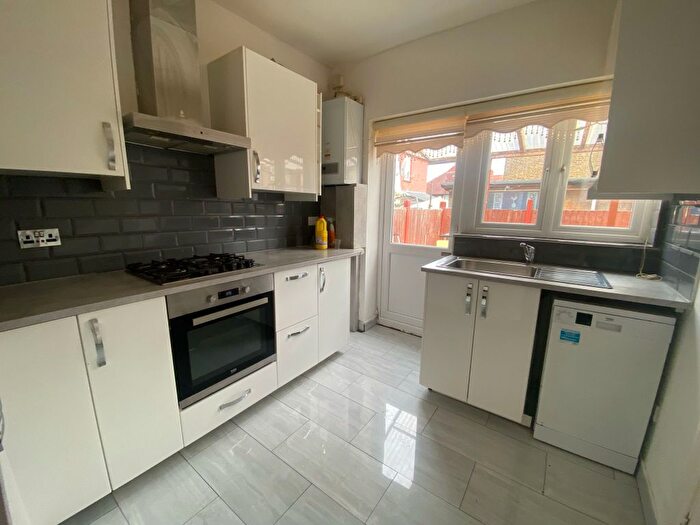 4 Bedroom End Of Terrace House To Rent In Wateville Road, London, N17