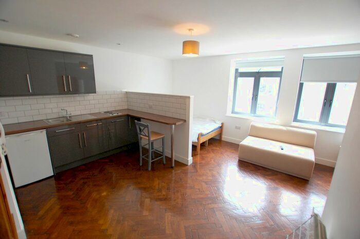 Studio To Rent In Commercial Street, Sheffield, South Yorkshire, S1