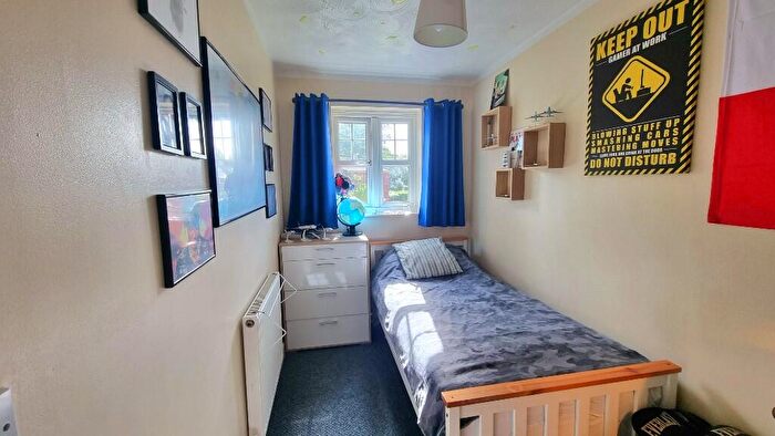 2 Bedroom Mews For Sale In Broadoak Drive, Manchester, Greater Manchester, M22