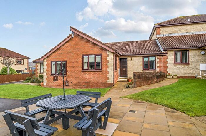 2 Bedroom Terraced Bungalow For Sale In Kingshill Gardens, Nailsea, BS48