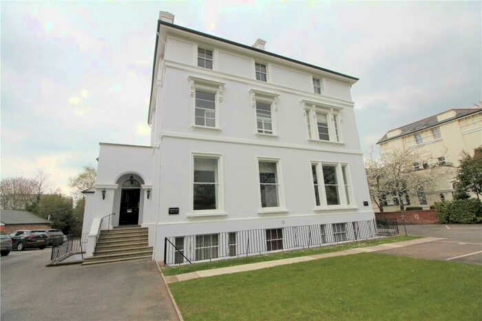 2 Bedroom Apartment To Rent In The Park, Cheltenham, Gloucestershire, GL50