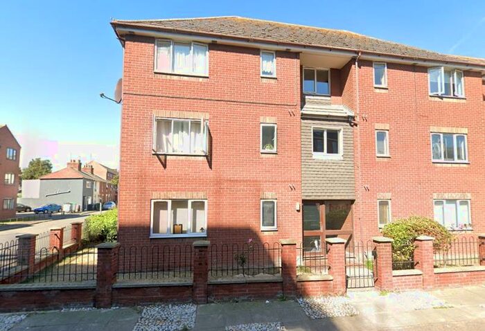 1 Bedroom Apartment To Rent In Trafalgar Court, Great Yarmouth, NR30