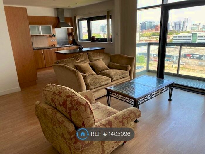2 Bedroom Flat To Rent In Lancefield Quay, Glasgow, G3