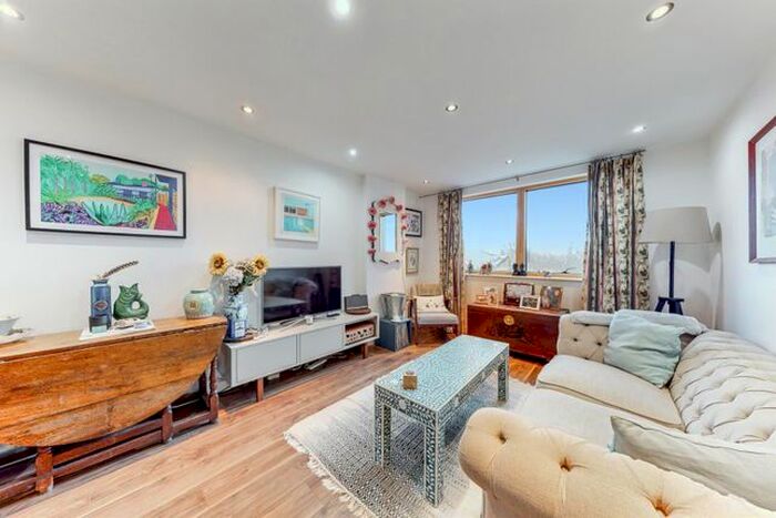 1 Bedroom Flat To Rent In Craven Park, Harlesden, NW10